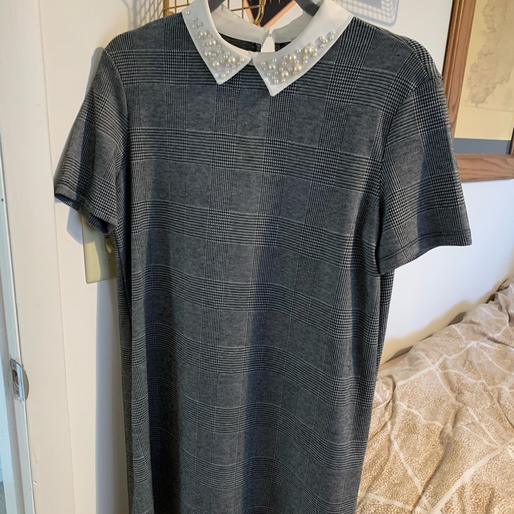 Zara dress with pearled collar
